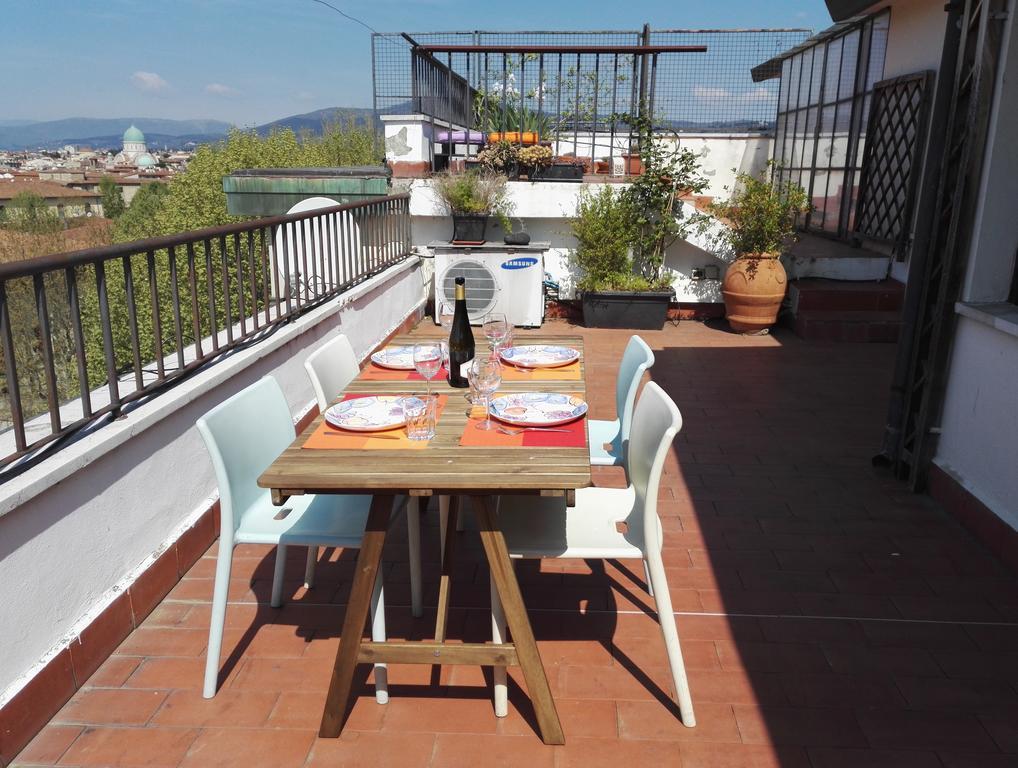 Roommo Lungarno Florenz Exterior foto