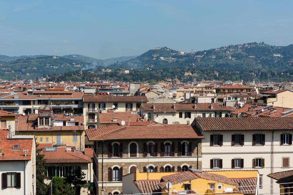 Roommo Lungarno Florenz Exterior foto